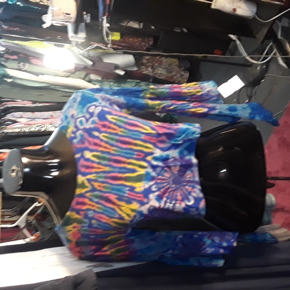 #517 Colorful Tie-Dye Mid Sleeve Crop Top